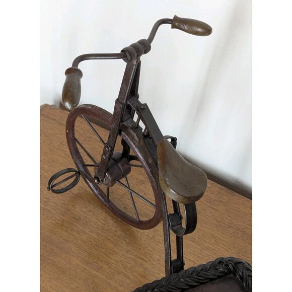 Vintage Wooden & Metal Miniature Doll Tricycle Rickshaw Wicker Seat 12" x 22" - Picture 9 of 16